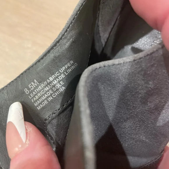 - GIANNI BINI GREY SUEDE HEELED BOOTIE SIZE 7.5 - Picture 2 of 14